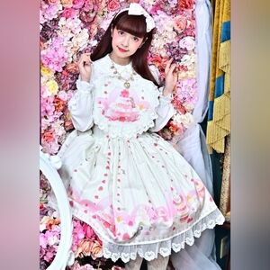 Dogs and Desserts Salopette with matching accessories Puvithel